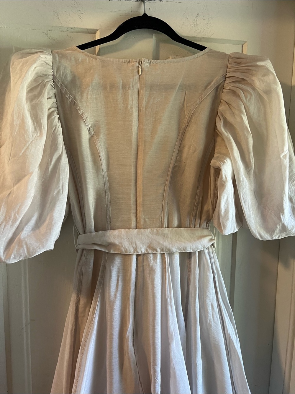 Sofie the Label light pink/Cream Puff-Sleeve Midi Dress with Waist Belt - Picture 5 of 5